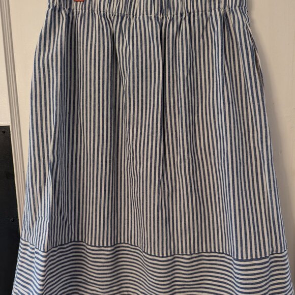 JCrew Blue and White Seersucker linen blend skirt - Picture 2 of 4